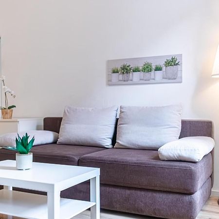 Apartamento Budget-Friendly 2Br Apt With Great Location Viena Exterior foto