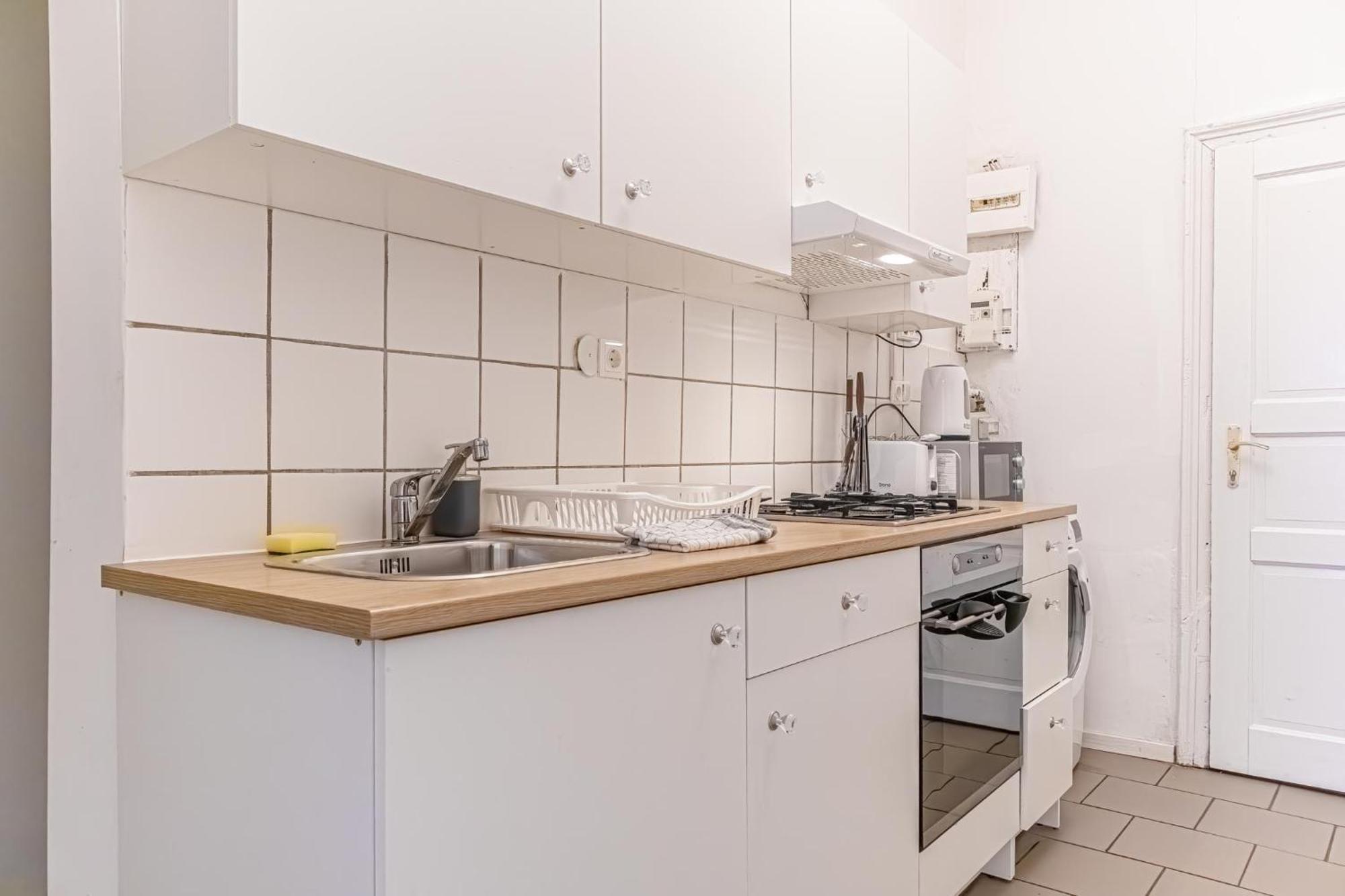 Apartamento Budget-Friendly 2Br Apt With Great Location Viena Exterior foto