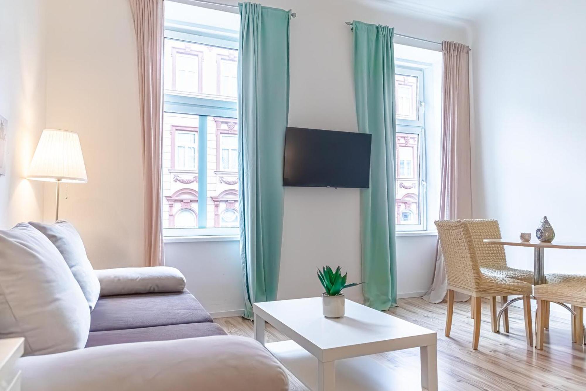 Apartamento Budget-Friendly 2Br Apt With Great Location Viena Exterior foto