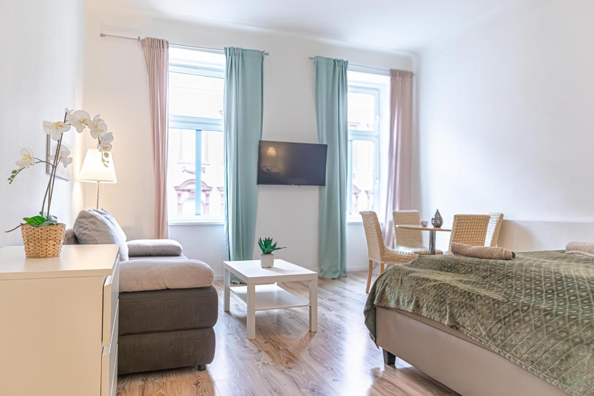 Apartamento Budget-Friendly 2Br Apt With Great Location Viena Exterior foto