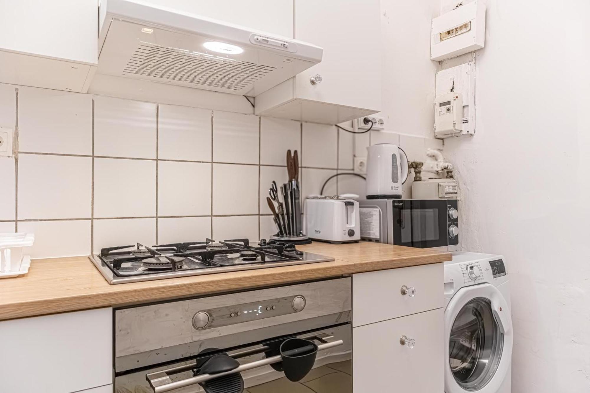 Apartamento Budget-Friendly 2Br Apt With Great Location Viena Exterior foto