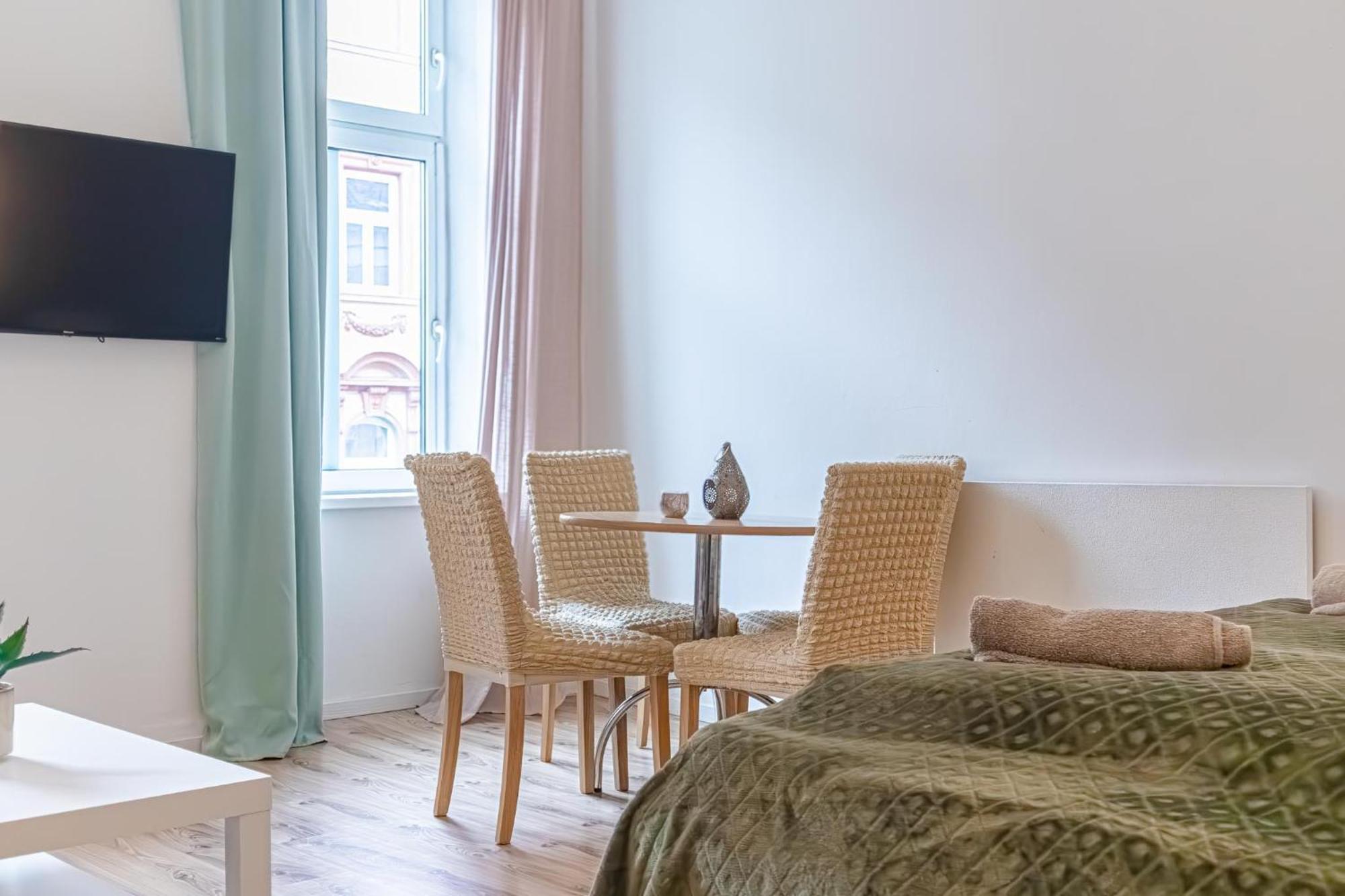 Apartamento Budget-Friendly 2Br Apt With Great Location Viena Exterior foto