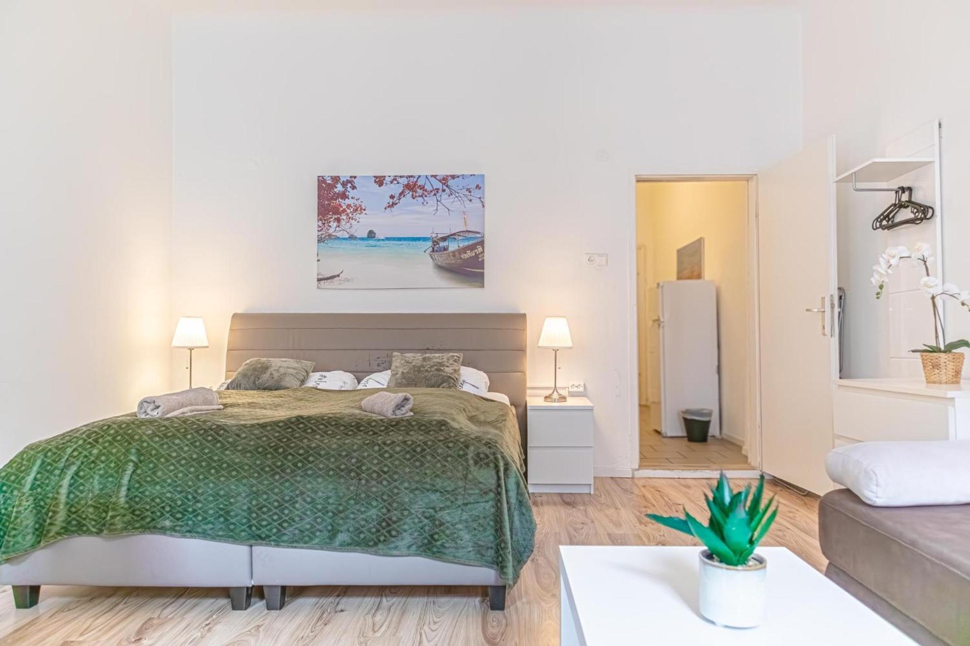 Apartamento Budget-Friendly 2Br Apt With Great Location Viena Exterior foto